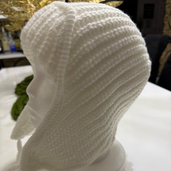 White Knitted Winter Bonnet Hat with Ties – Soft & Cozy - Picture 6 of 6
